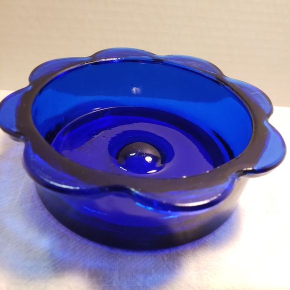 Beautiful Cobalt blue trinket dish by ERVA - Picture 3 of 6